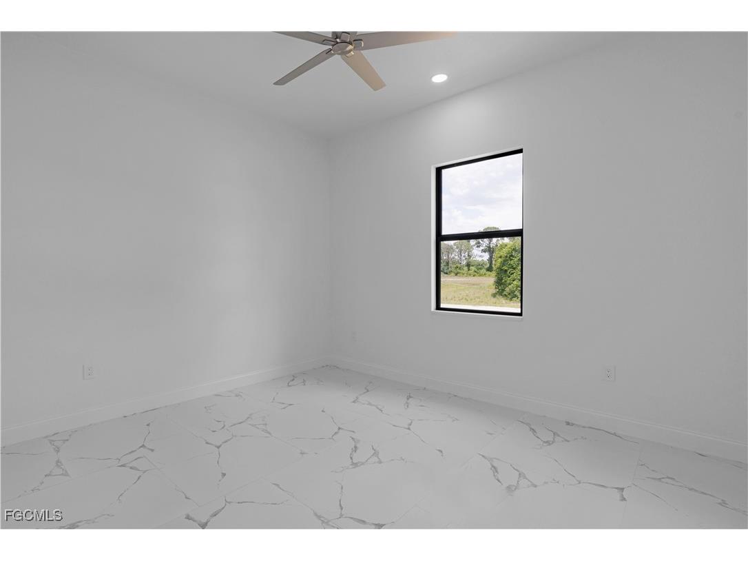 7033 Lotus Circle Labelle FL 33935 2025026224 image11
