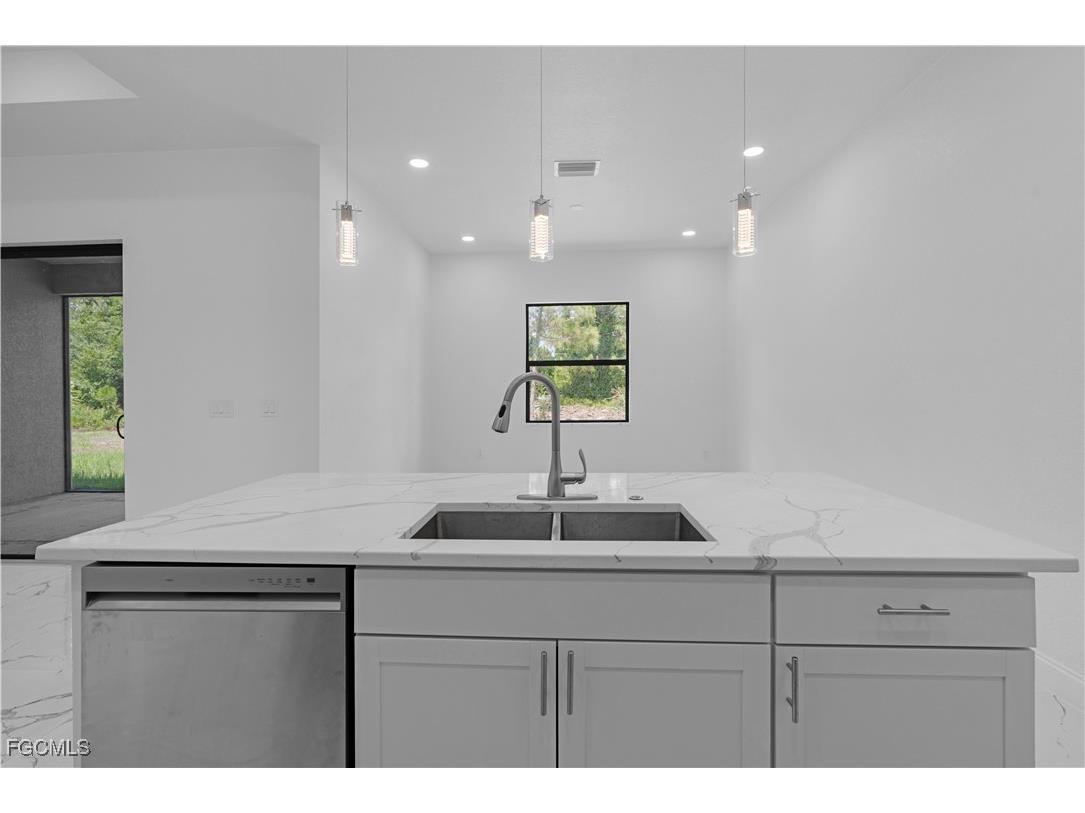 7033 Lotus Circle Labelle FL 33935 2025026224 image21