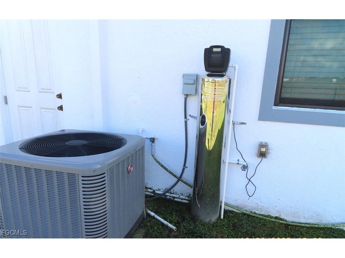 7035 Brazil Circle Labelle FL 33935 2025018098 image11