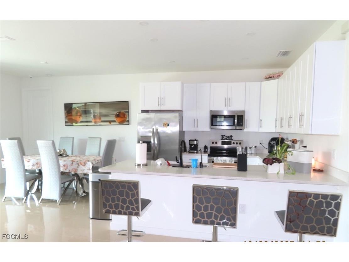 7035 Brazil Circle Labelle FL 33935 2025018098 image2