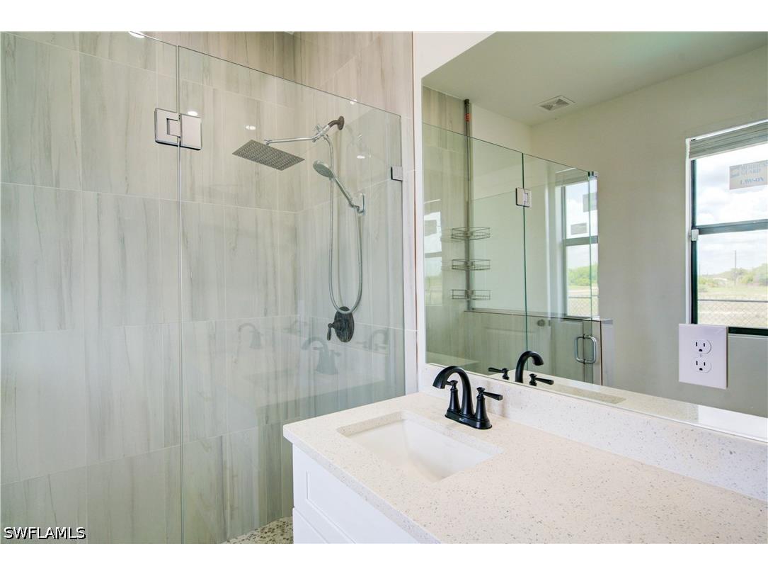 7035 Brazil Circle Labelle FL 33935 226020997 image18