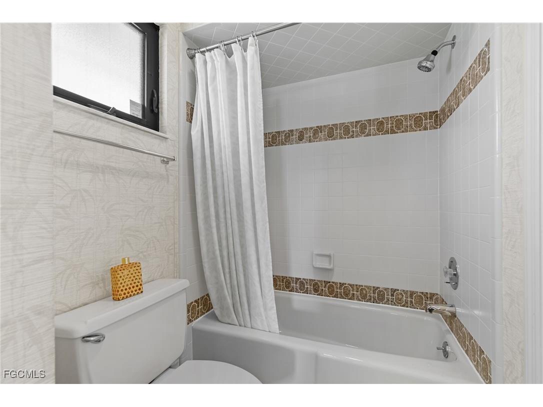 704 Bimini Lane Punta Gorda FL 33950 2025019228 image18