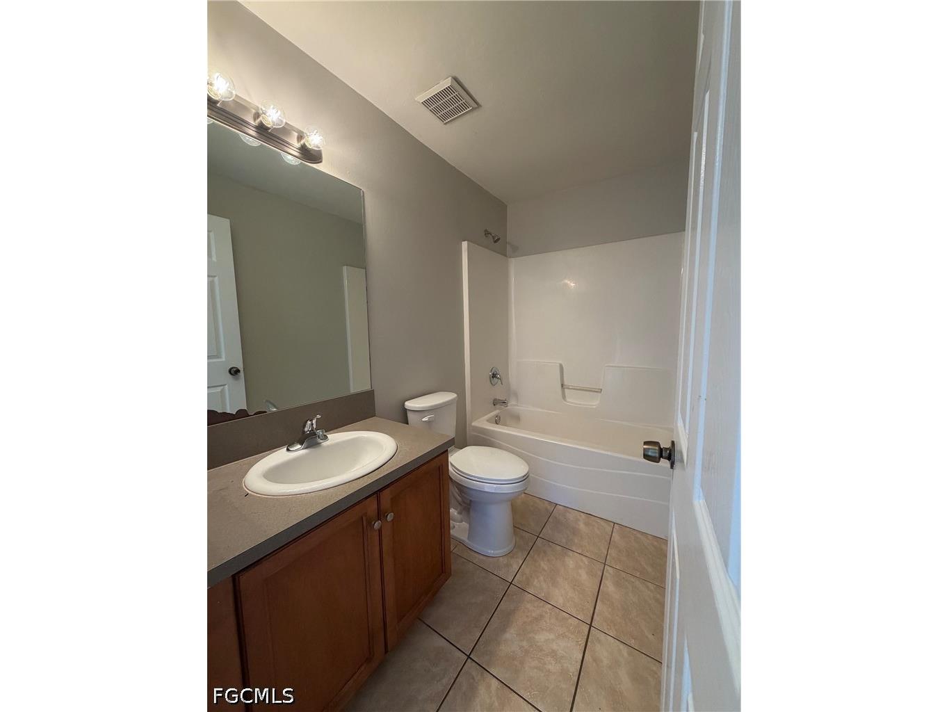 704 Gilbert Avenue S Lehigh Acres FL 33973 2026018952 image5