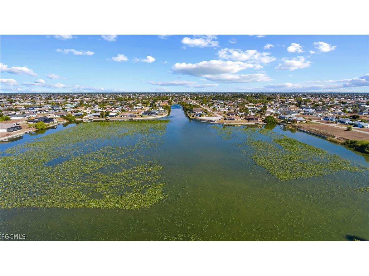 704 NW 9th Street Cape Coral FL 33993 2026007123 image9
