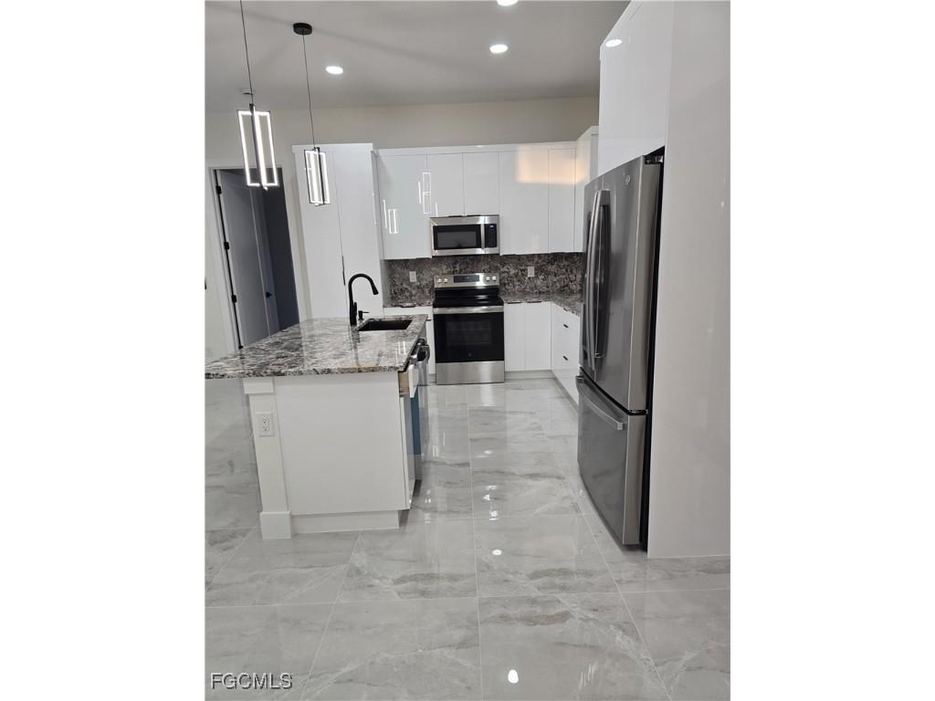 704 Richmond Avenue N Lehigh Acres FL 33972 2025021487 image6