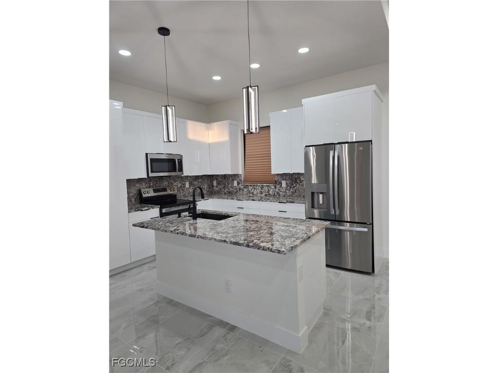 704 Richmond Avenue N Lehigh Acres FL 33972 2025021487 image7