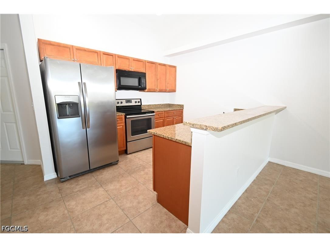 704 SE 6th Terrace Cape Coral FL 33990 2026020711 image2