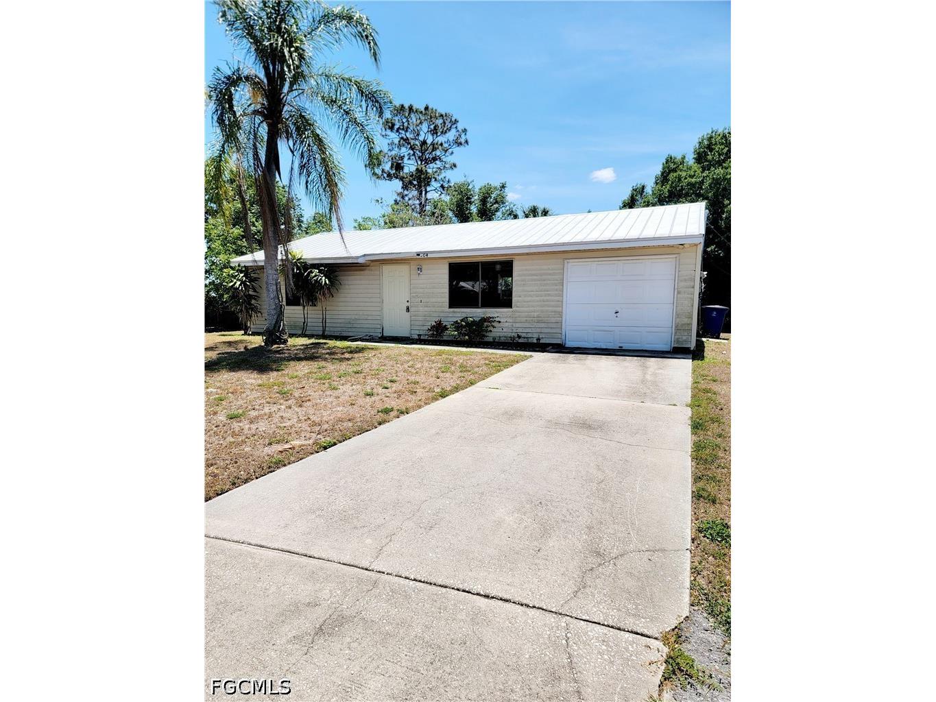 704 W Cleveland Lane Lehigh Acres FL 33936 2026021945 image2