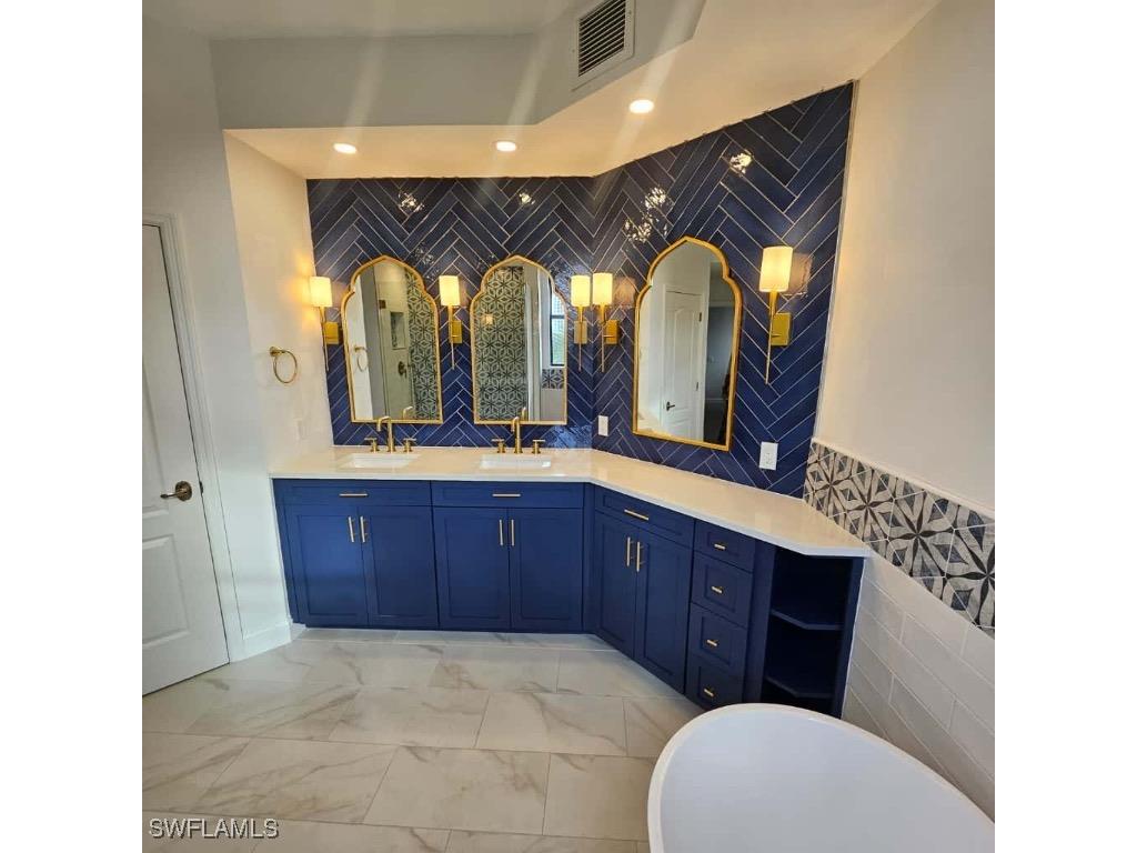 7040 Pelican Bay Boulevard #D405 Naples FL 34108 225068143 image13