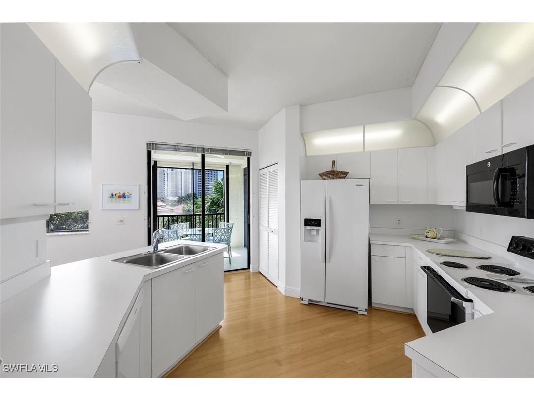  Naples FL 34108 225071459 image4