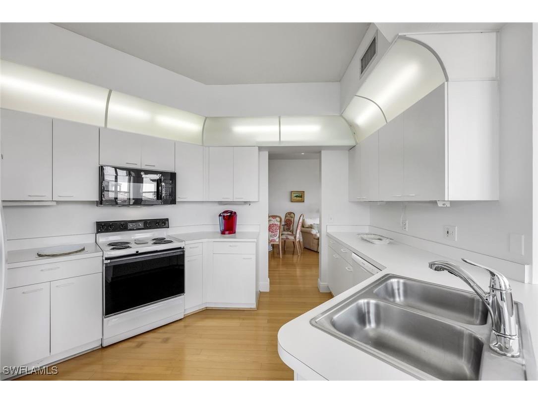  Naples FL 34108 225071459 image5