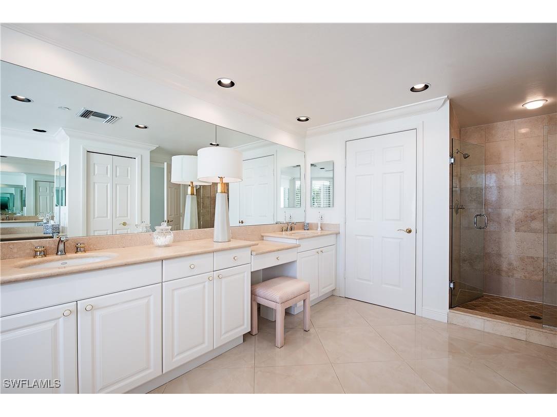 7041 Pelican Bay Boulevard #V1 Naples FL 34108 225074651 image10