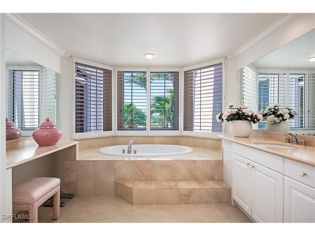 7041 Pelican Bay Boulevard #V1 Naples FL 34108 225074651 image9