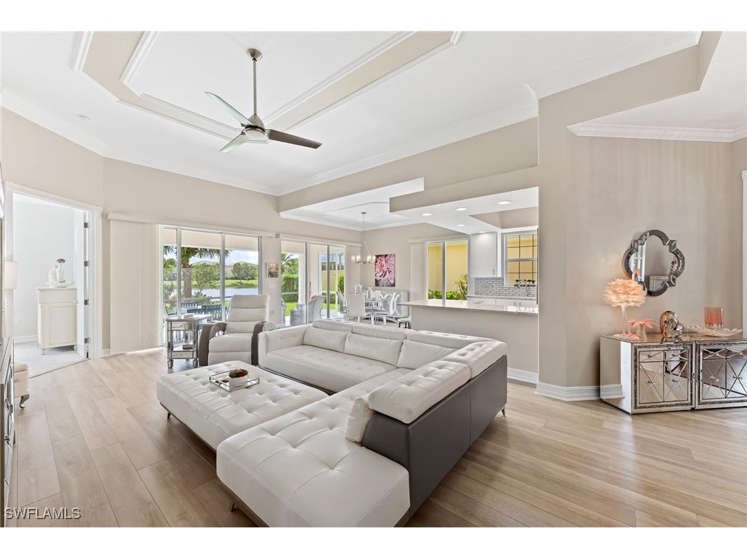 7042 Toscana Court Naples FL 34114 225067178 image1