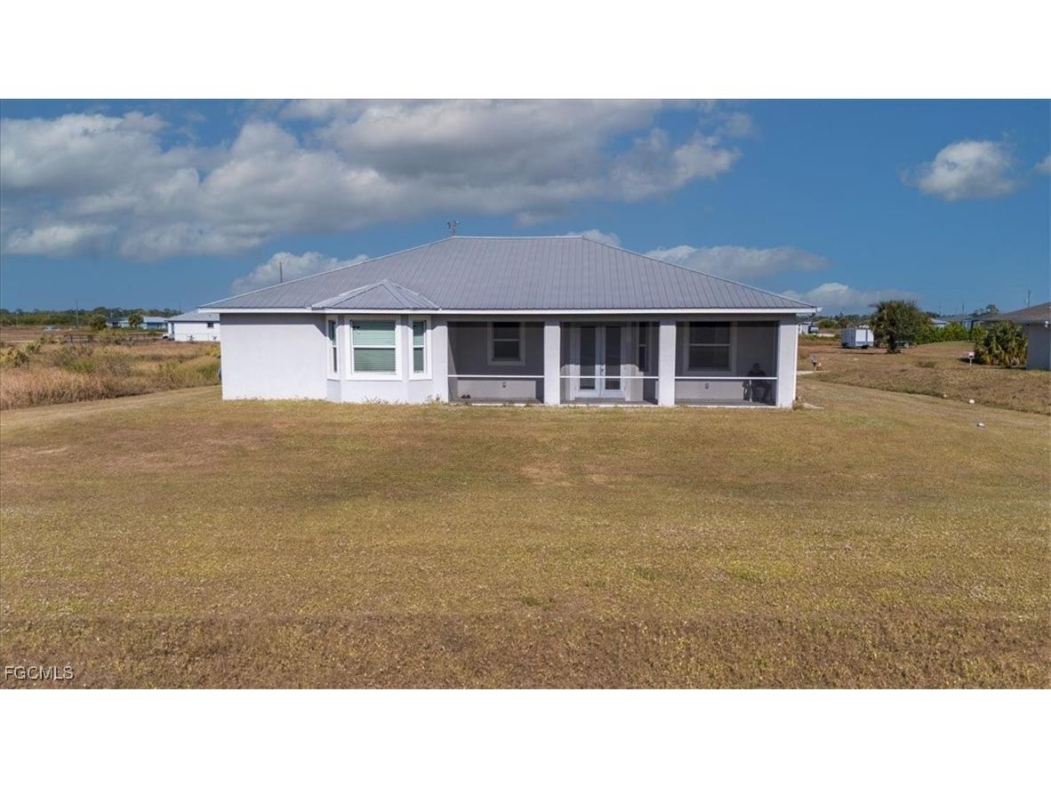 7043 Brazil Circle Labelle FL 33935 2025022768 image29