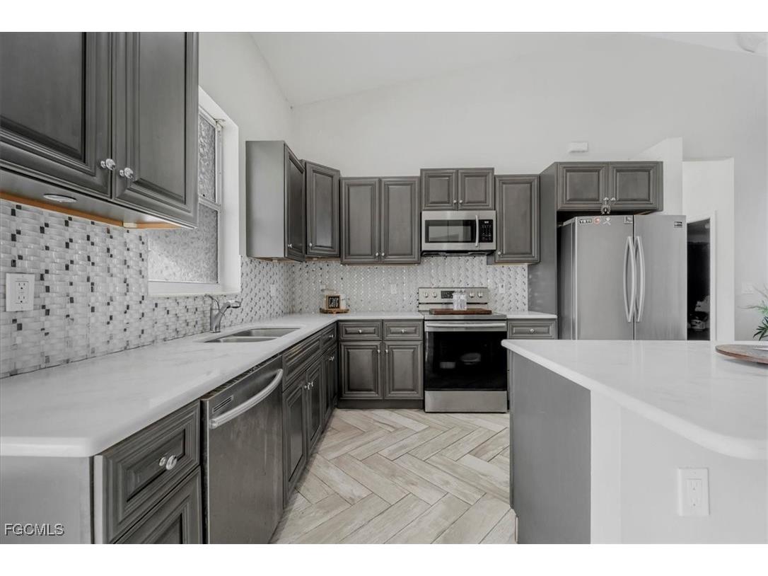 7043 Brazil Circle Labelle FL 33935 2025022768 image9