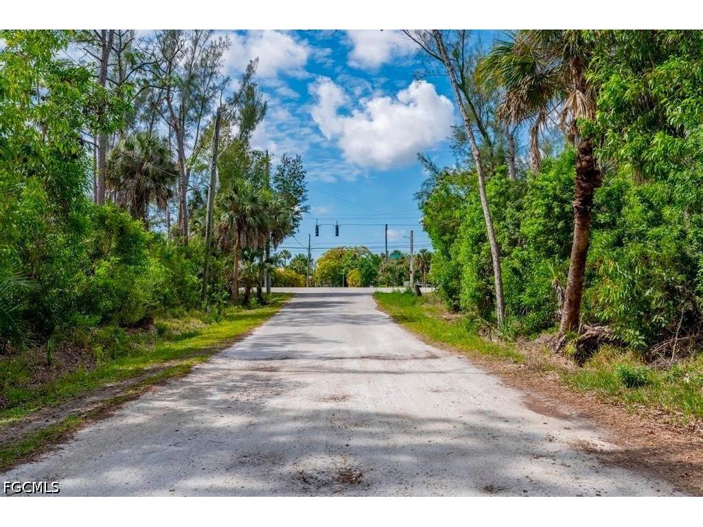 7046/7058 Maida Lane Fort Myers FL 33907 2026021276 image12