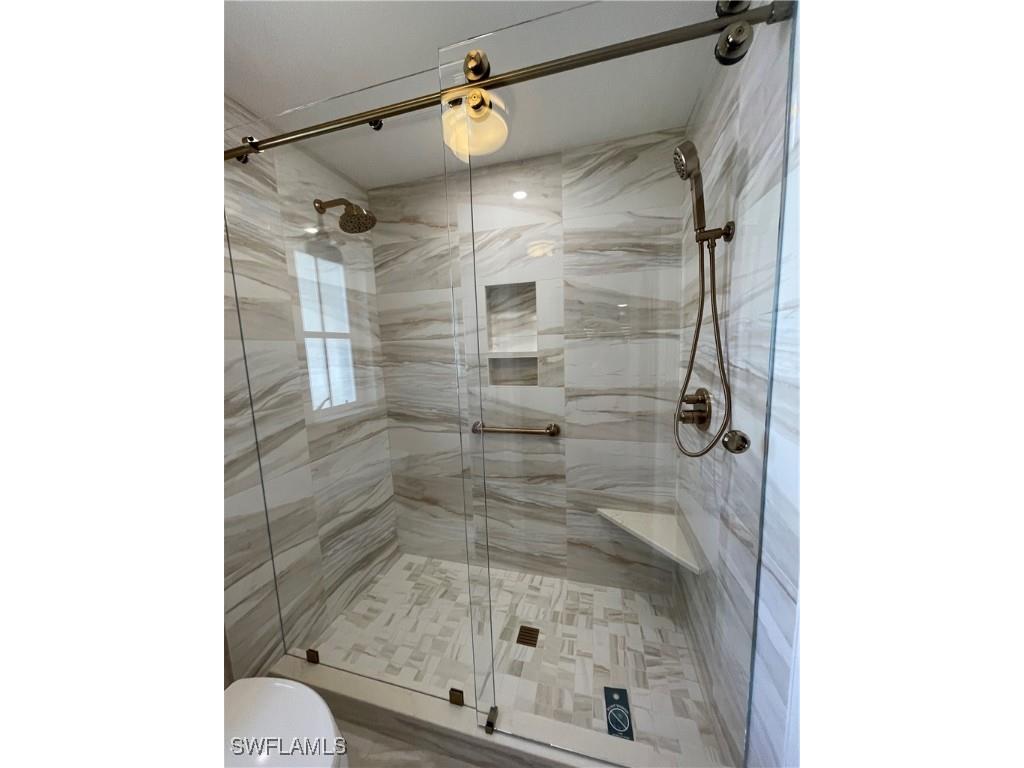 7046 Barrington Circle #202 Naples FL 34108 226005240 image24