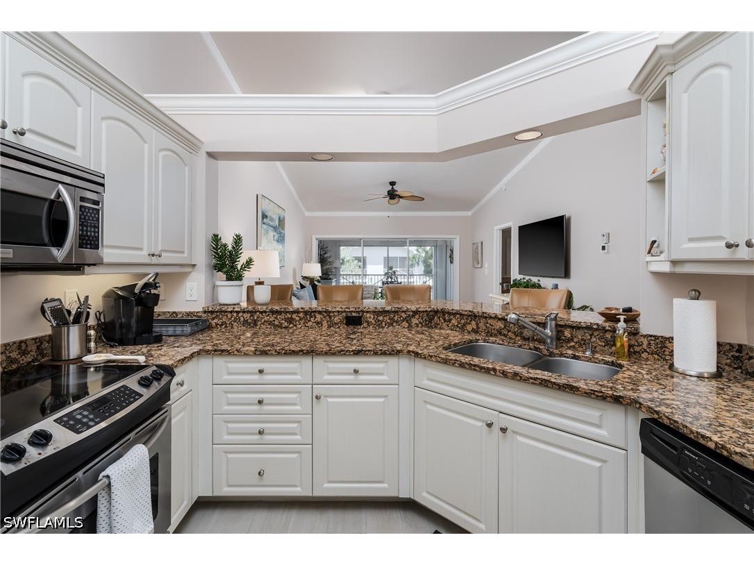 7046 Barrington Circle #202 Naples FL 34108 226019973 image13