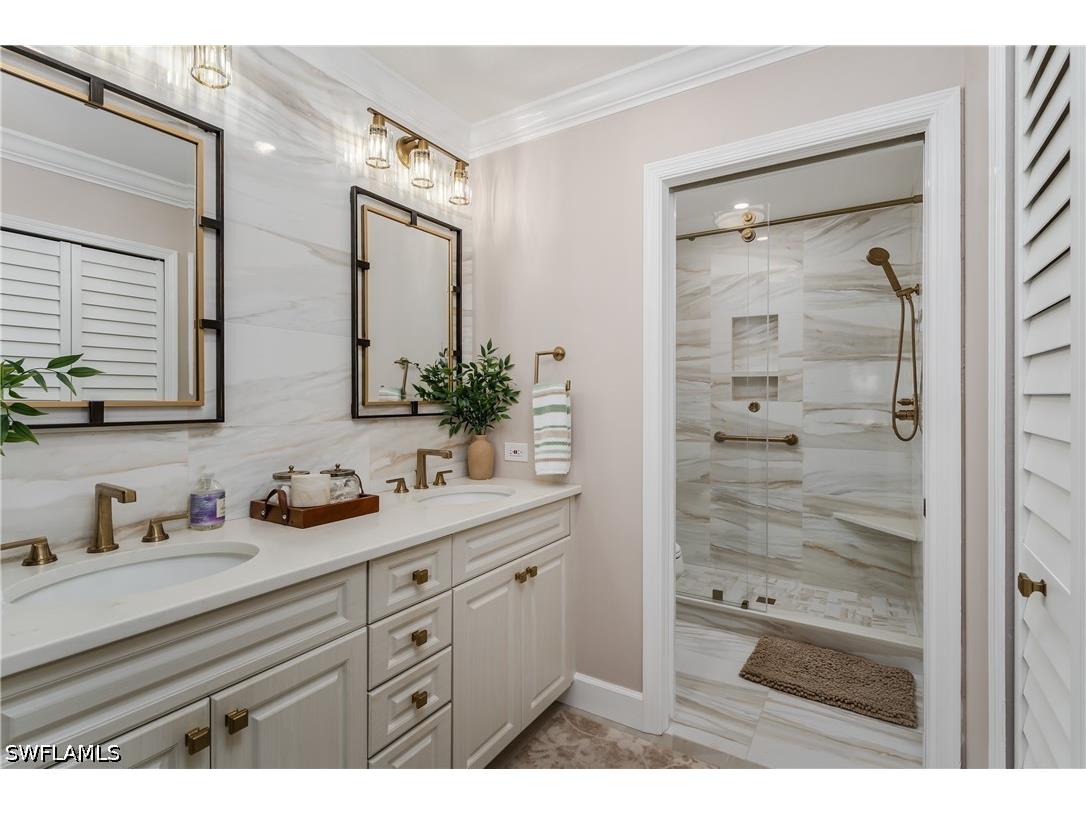 7046 Barrington Circle #202 Naples FL 34108 226019973 image30