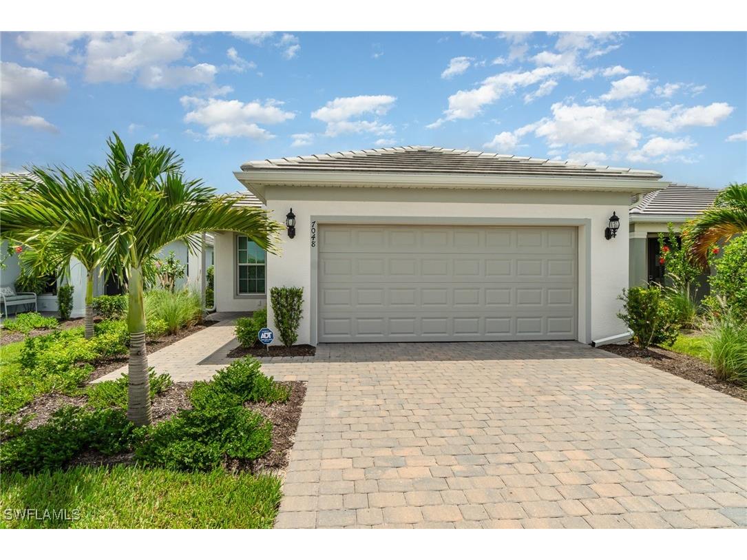 7048 Chapel Creek Lane North Fort Myers FL 33917 225057429 image1