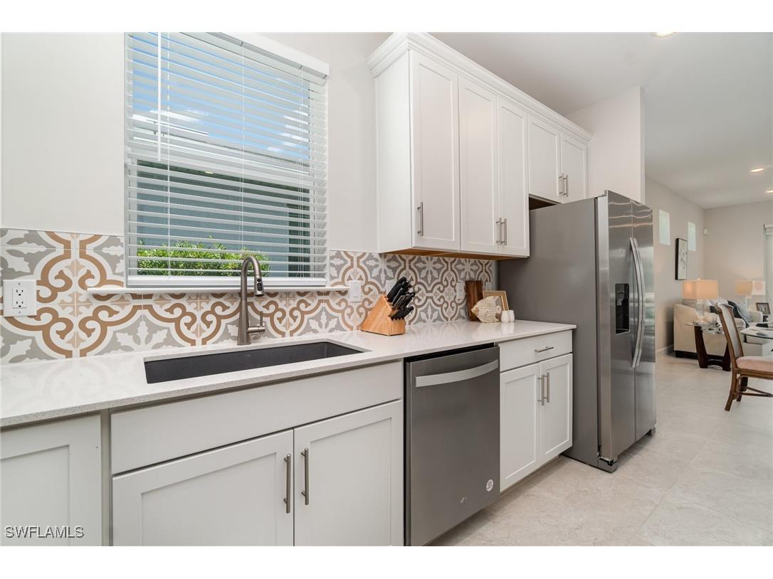 7048 Chapel Creek Lane North Fort Myers FL 33917 225057429 image4