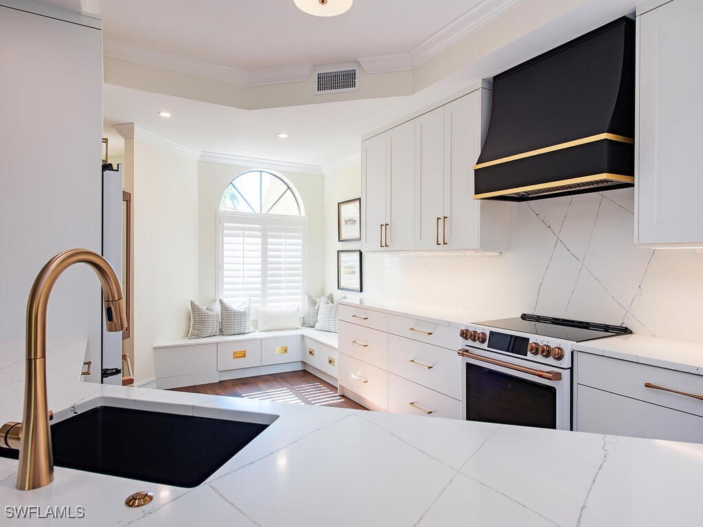 7048 Pelican Bay Boulevard #C101 Naples FL 34108 226001972 image3