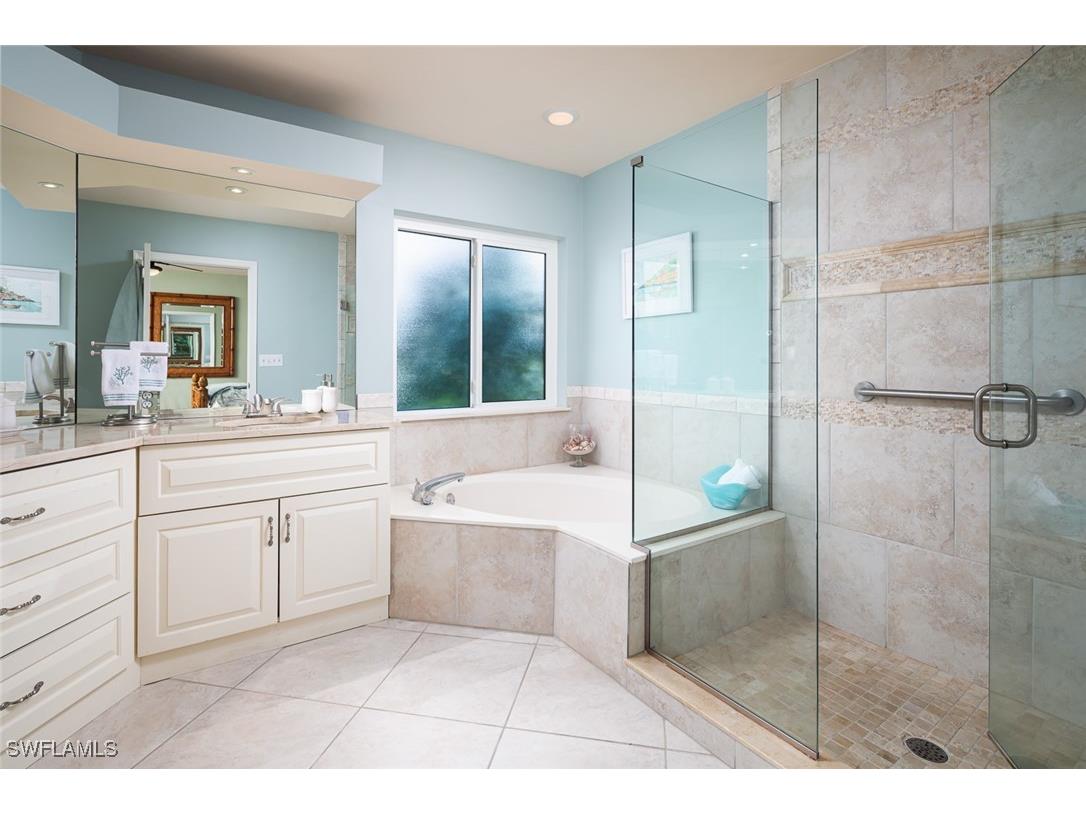 7048 Pelican Bay Boulevard #C104 Naples FL 34108 225073608 image11