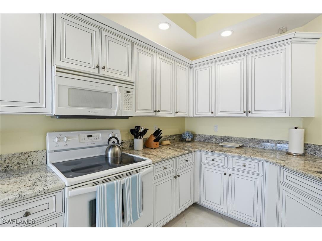 7048 Pelican Bay Boulevard #C302 Naples FL 34108 226004012 image15