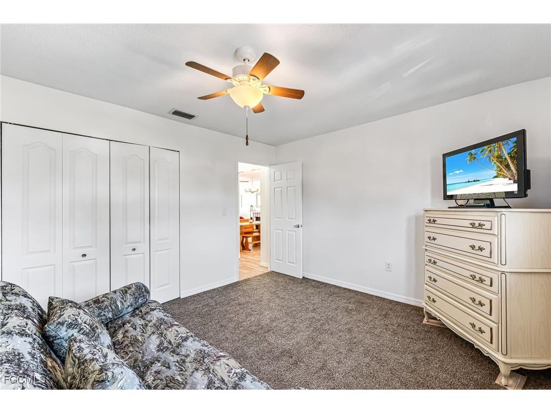 7049 New Post Drive #7 North Fort Myers FL 33917 2025016535 image10