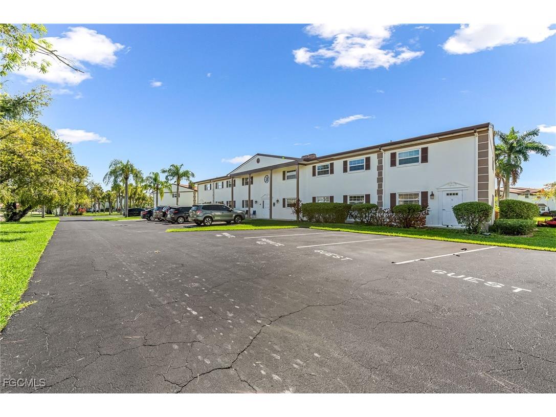 7049 New Post Drive #7 North Fort Myers FL 33917 2025016535 image15