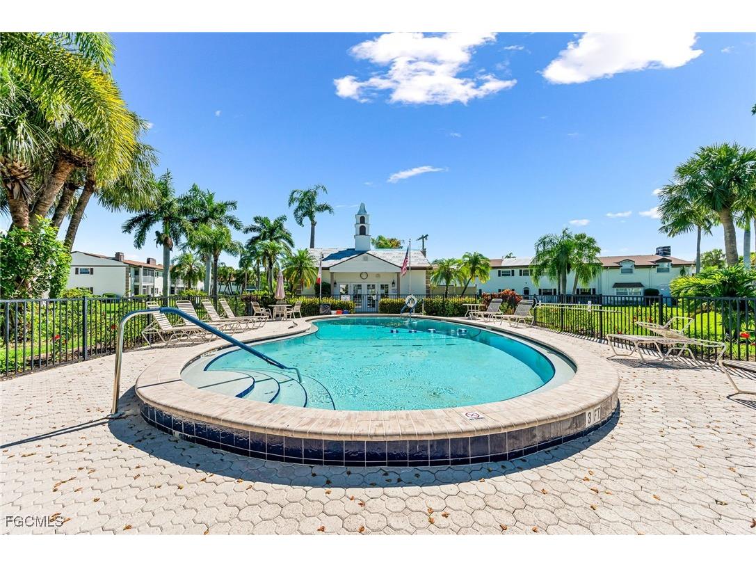 7049 New Post Drive #7 North Fort Myers FL 33917 2025016535 image18