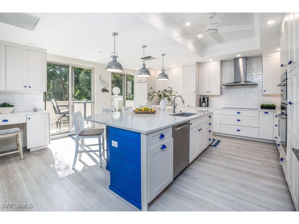 7049 Pelican Bay Boulevard #V3 Naples FL 34108 224070510 image1