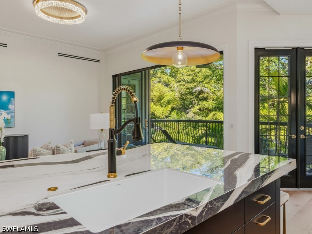 705 10th Street S #202 Naples FL 34102 226015426 image16