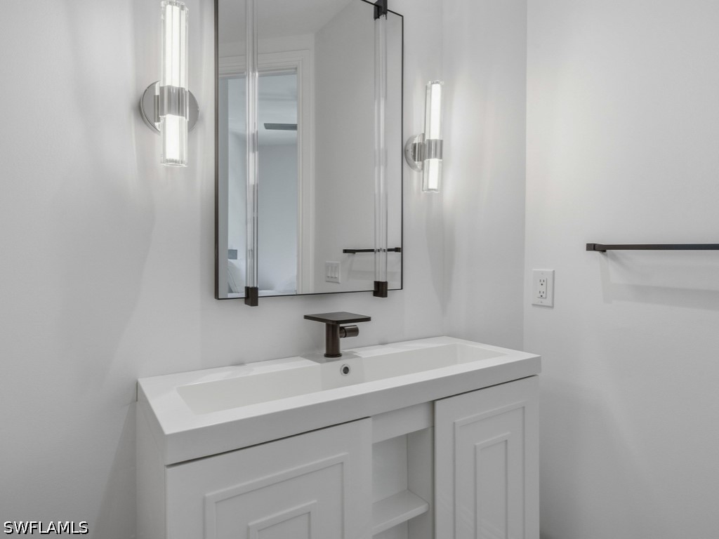 705 10th Street S #202 Naples FL 34102 226015426 image30