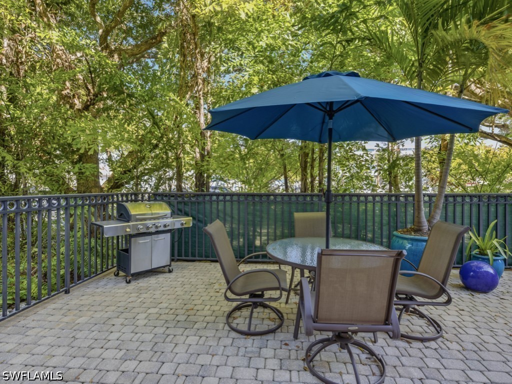 705 10th Street S #202 Naples FL 34102 226015426 image39