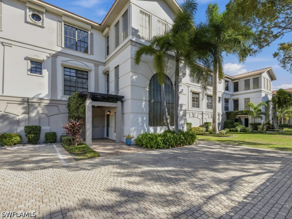 705 10th Street S #202 Naples FL 34102 226015426 image42