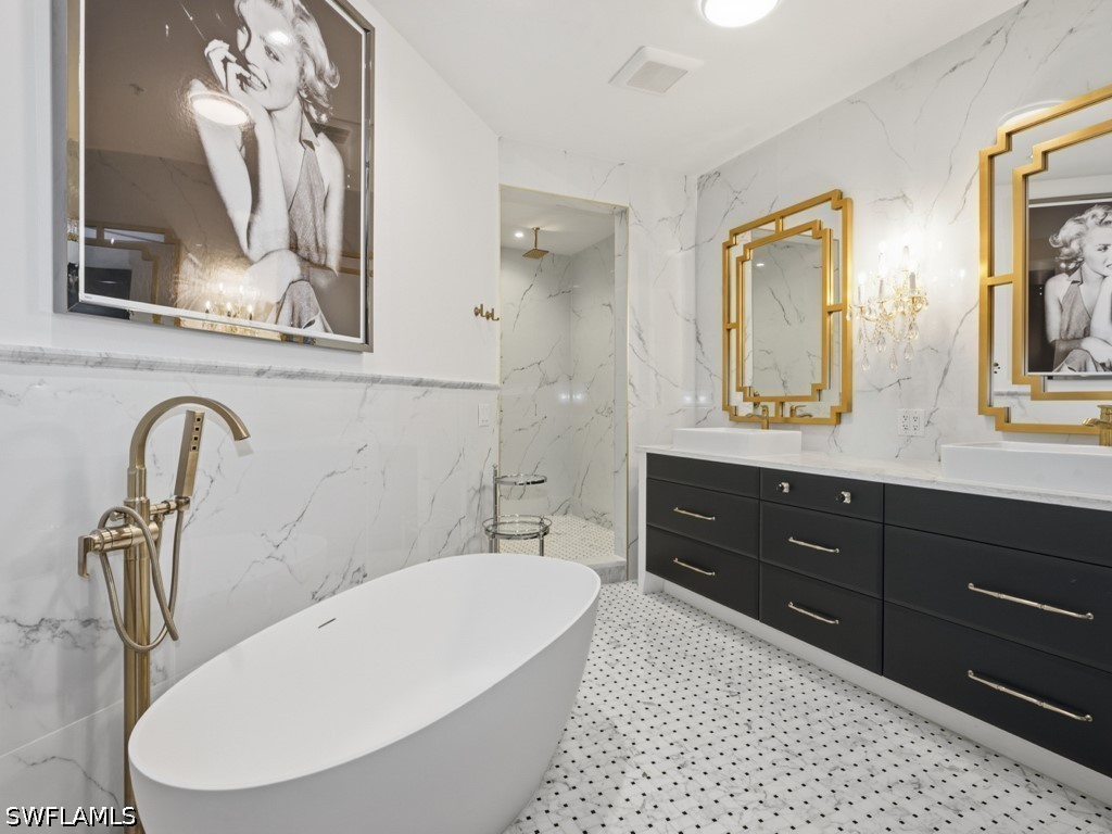 705 10th Street S #202 Naples FL 34102 226015426 image5
