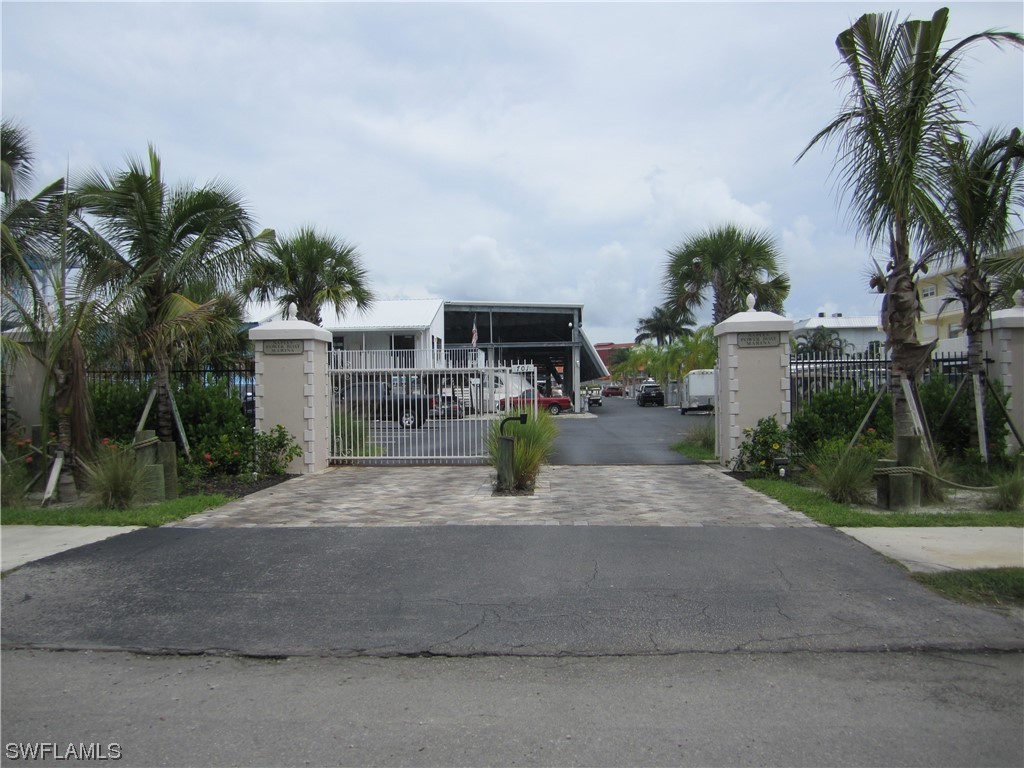  Naples FL 34102 223056456 image1