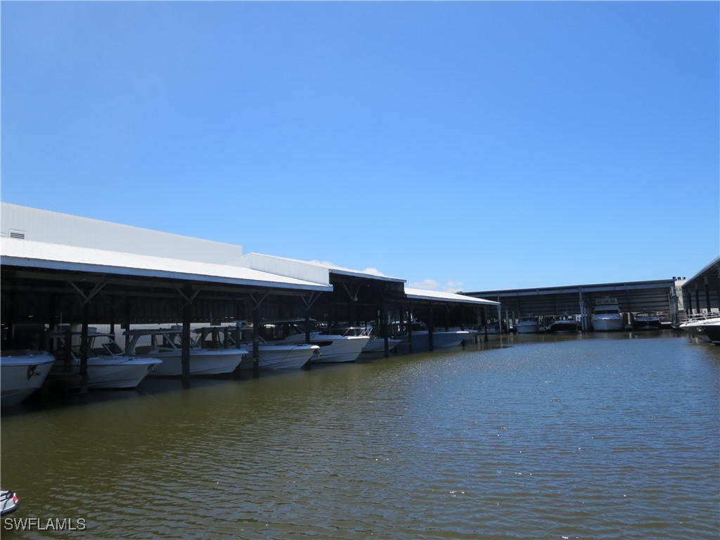 705 11th Street S Naples FL 34102 225048773 image1