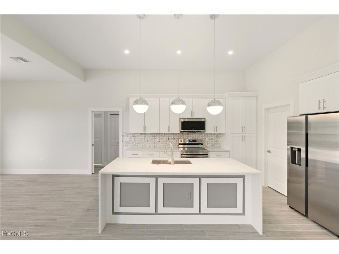 705 Mckinley Avenue Lehigh Acres FL 33972 2025017948 image9