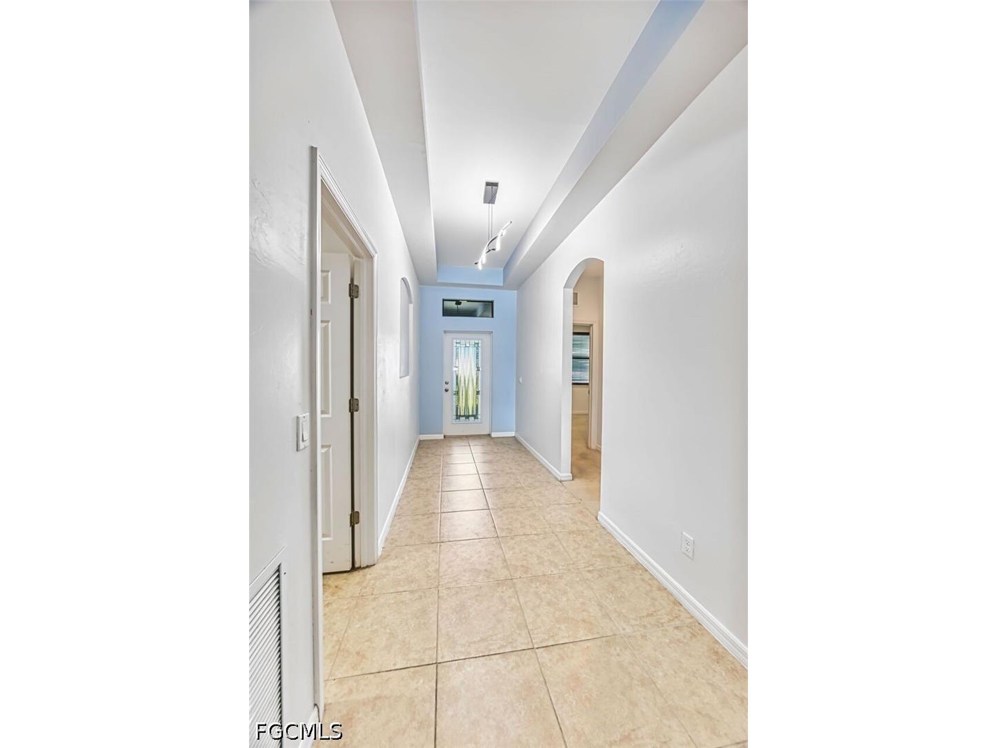 705 SW 10th Place Cape Coral FL 33991 2026017704 image20