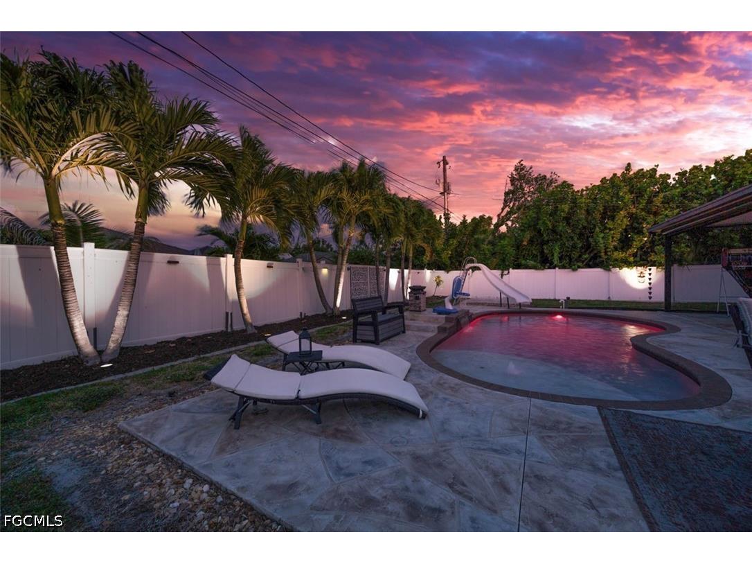 705 SW 10th Place Cape Coral FL 33991 2026017704 image3