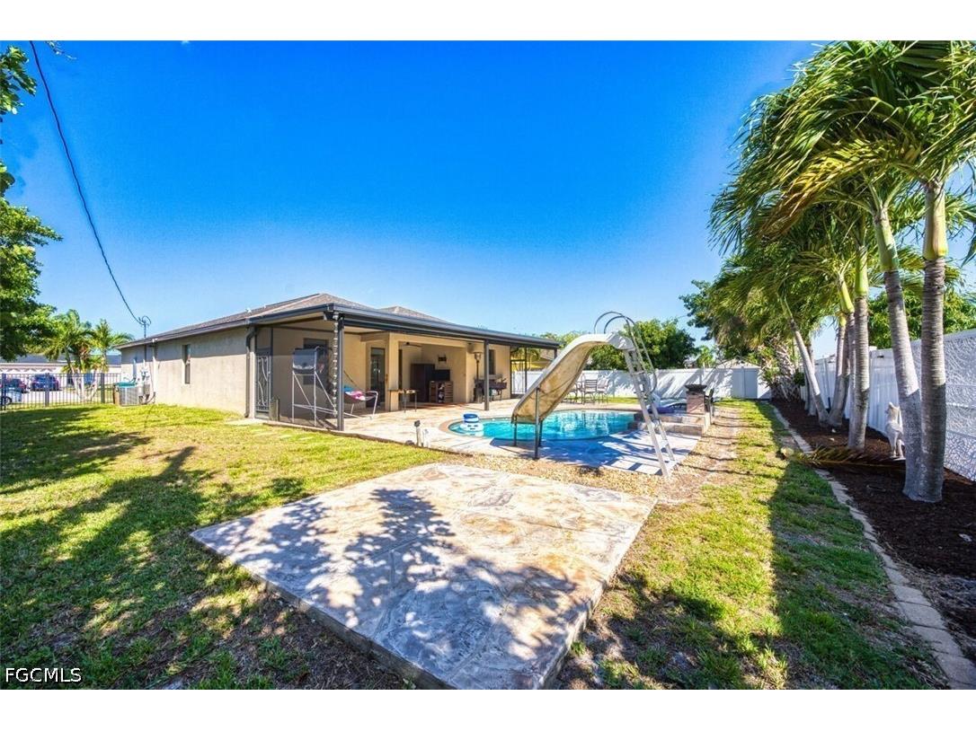 705 SW 10th Place Cape Coral FL 33991 2026017704 image8