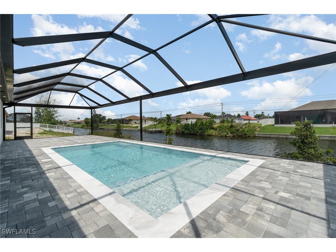 705 SW 21st Street Cape Coral FL 33991 224066448 image1