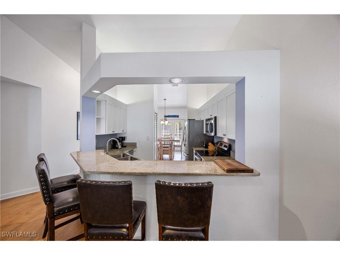 7050 Barrington Circle #202 Naples FL 34108 225076021 image13