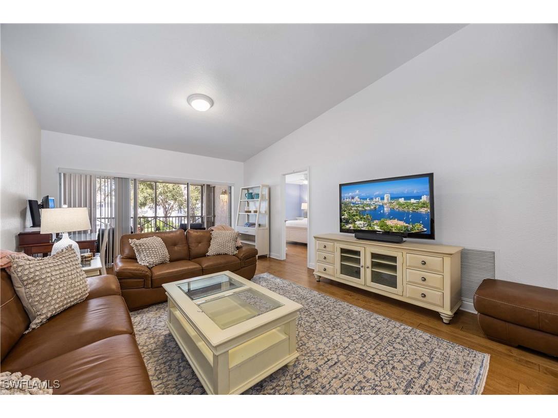 7050 Barrington Circle #202 Naples FL 34108 225076021 image8