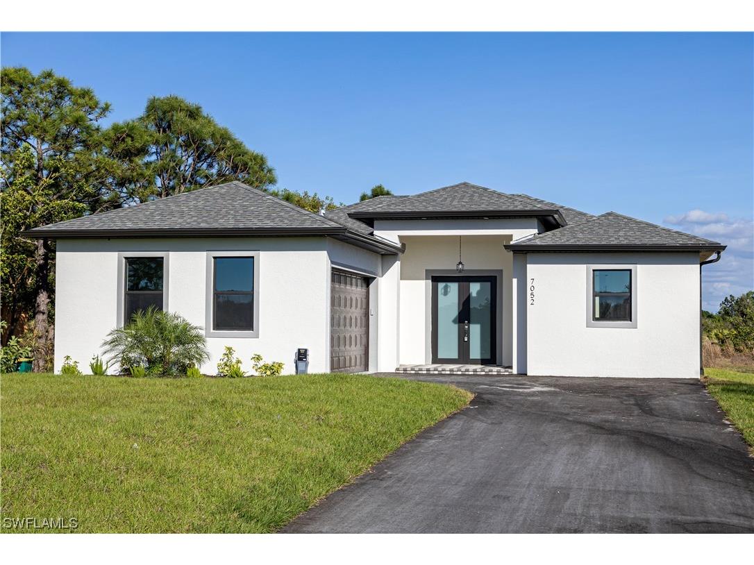 7052 40th Street NE Naples FL 34120 223010523 image1