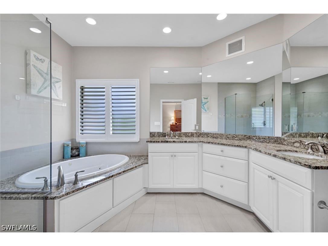 7056 Pelican Bay Boulevard #B201 Naples FL 34108 226018213 image11