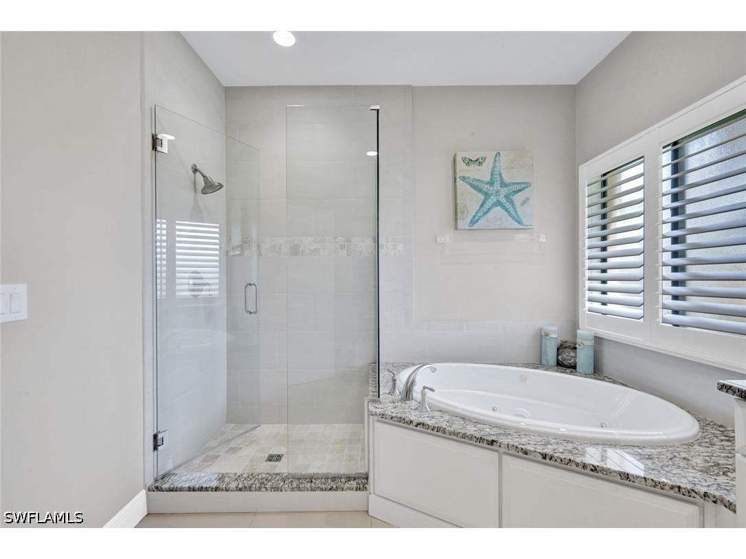 7056 Pelican Bay Boulevard #B201 Naples FL 34108 226018213 image12